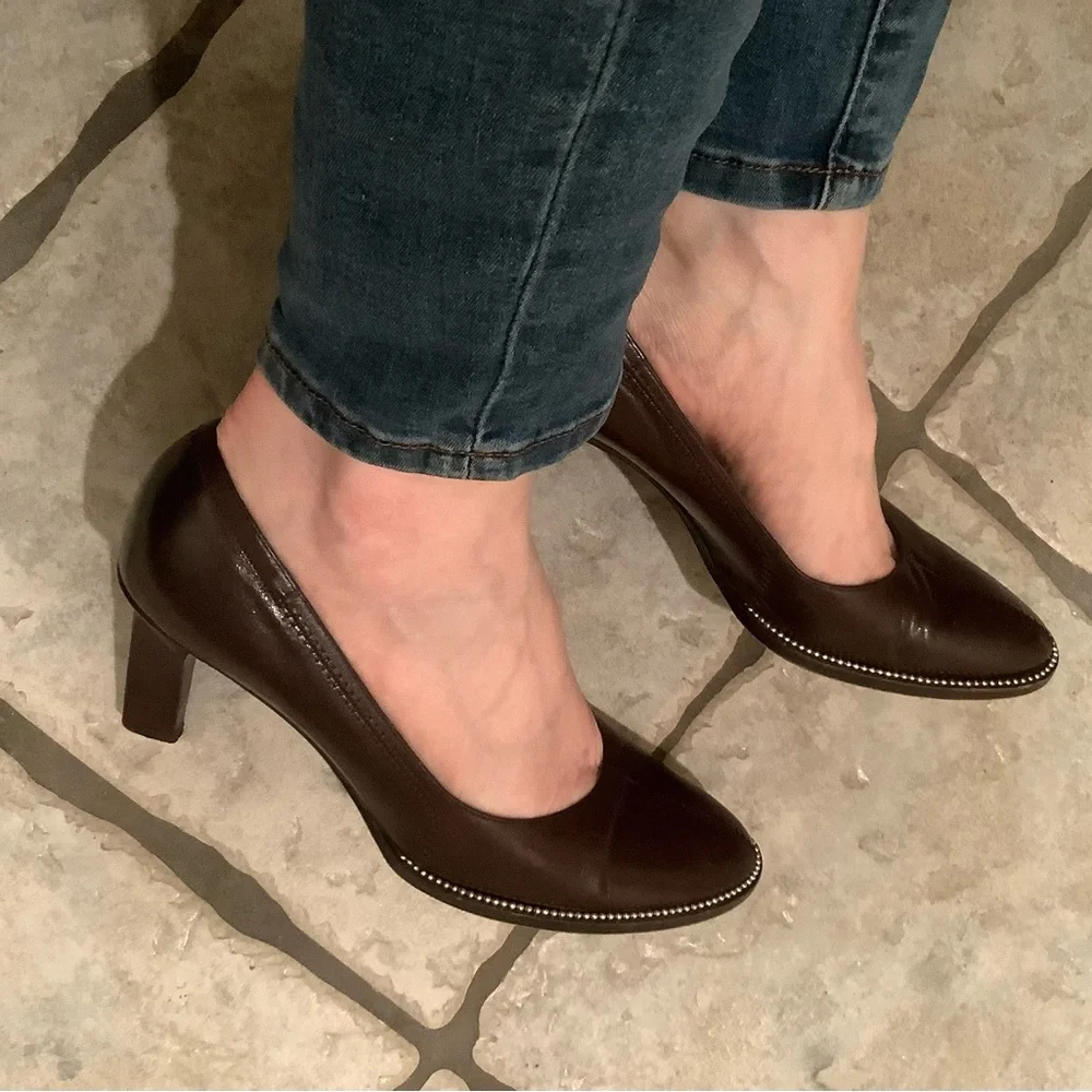 Giorgio Armani Brown Leather Silver Studded Pumps, 36.5 | 6 - Picture 10 of 10